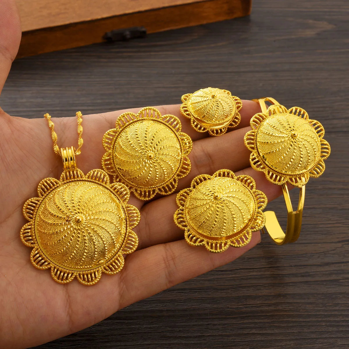 Ethiopian Classic Gold Color Women Jewelry Set Pendan Ring Earrings Bangle Head Chain Hairpin Africa Bridal Wedding Gift