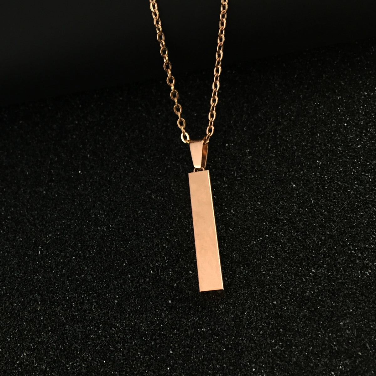 Stainless steel polished surface cubic column pendant necklace