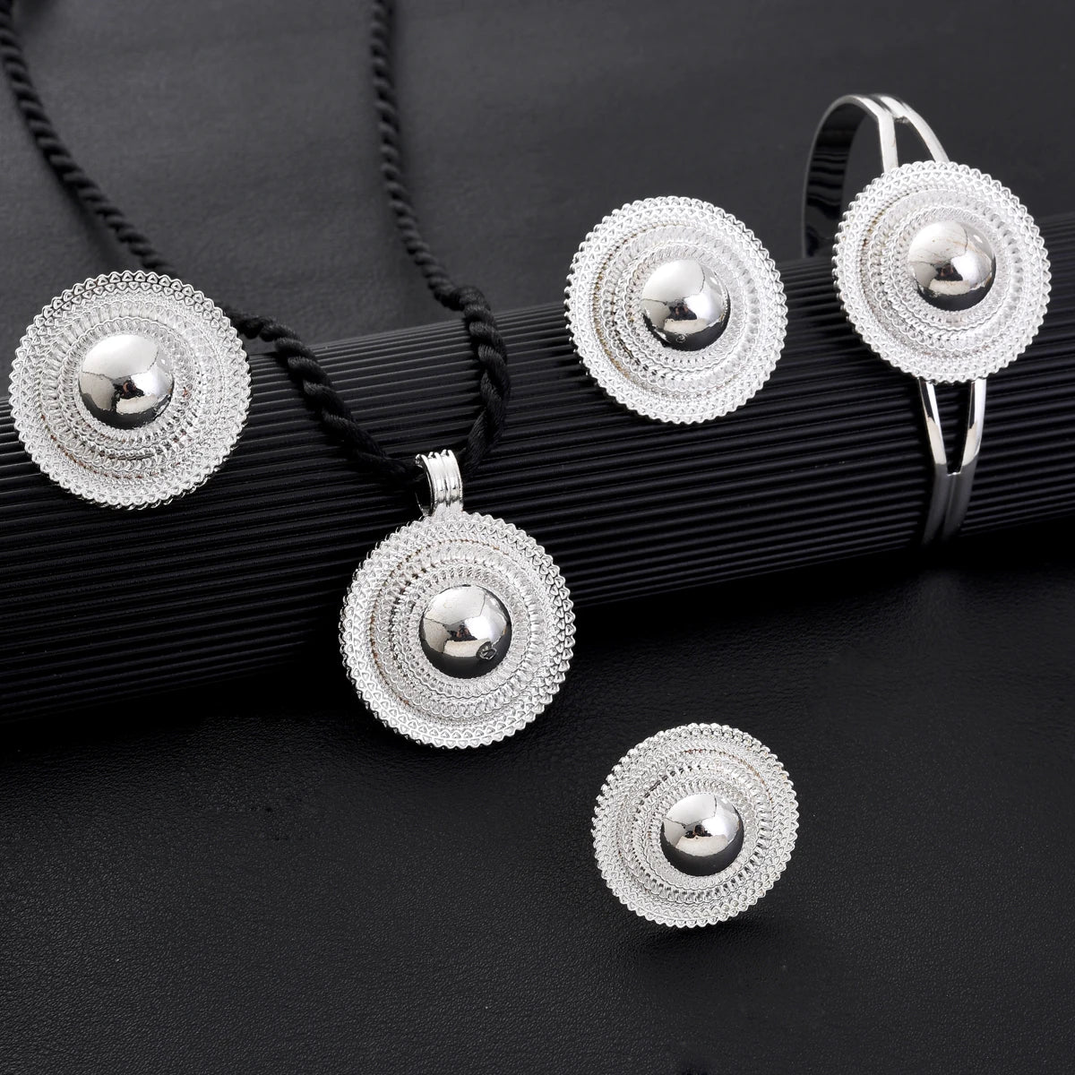 Africa Silver Color Round Geometry Jewelry Set Dubai Pendant Necklace Ring Earrings Arab Ethiopian Bride Wedding Party Gifts