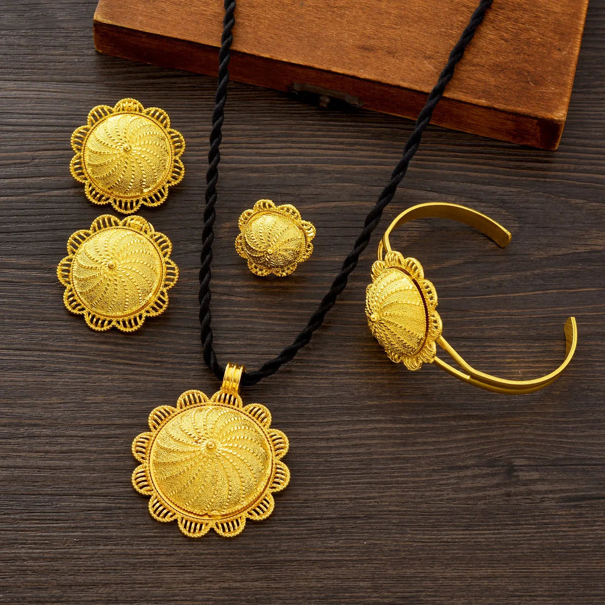Ethiopian Classic Gold Color Women Jewelry Set Pendan Ring Earrings Bangle Head Chain Hairpin Africa Bridal Wedding Gift