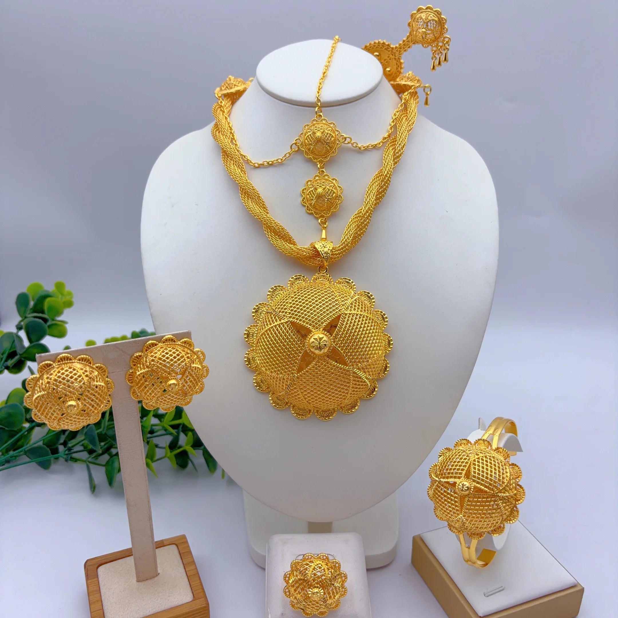 Dubai 24k Gold Plated 6PCS Jewelry Set For Woman African Indian Ethiopian Big Pendant Necklace Wedding Engagement Party Gifts
