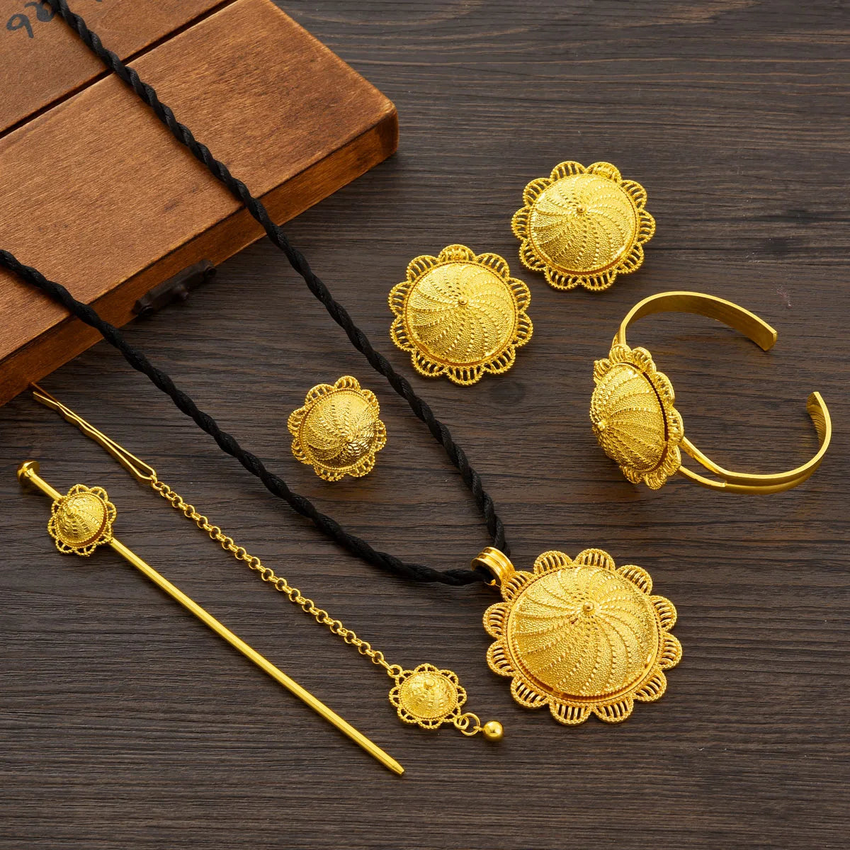 Ethiopian Classic Gold Color Women Jewelry Set Pendan Ring Earrings Bangle Head Chain Hairpin Africa Bridal Wedding Gift