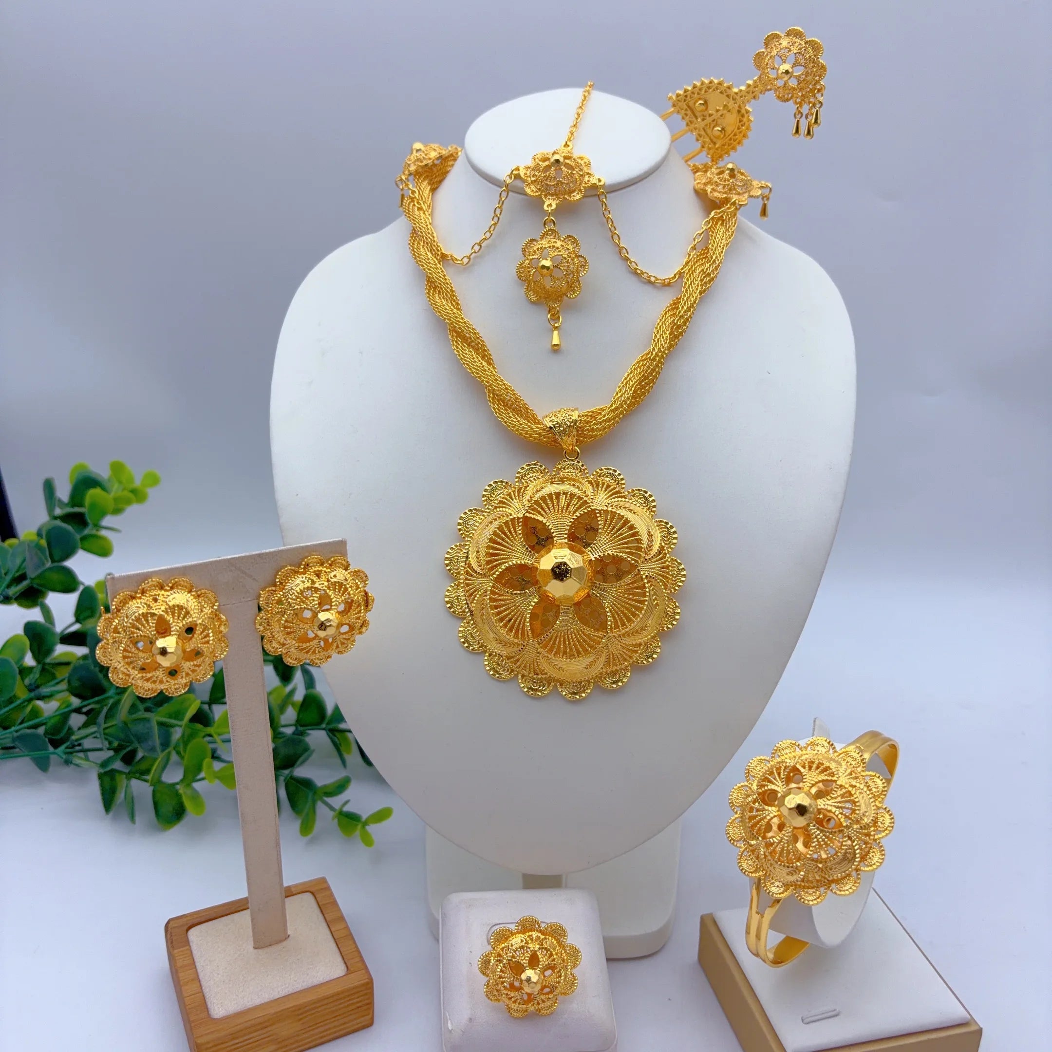 Dubai 24k Gold Plated 6PCS Jewelry Set For Woman African Indian Ethiopian Big Pendant Necklace Wedding Engagement Party Gifts